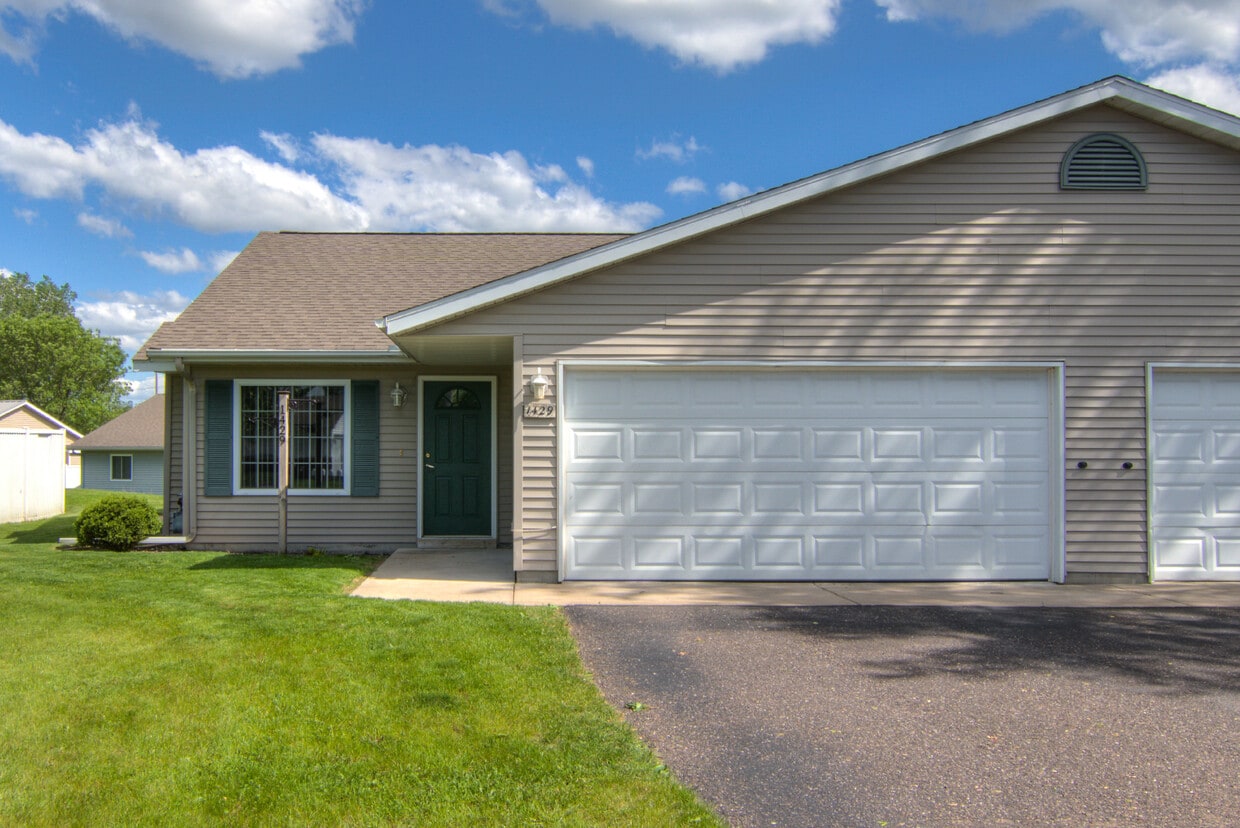 Primary Photo - 1431 Glenn Pl