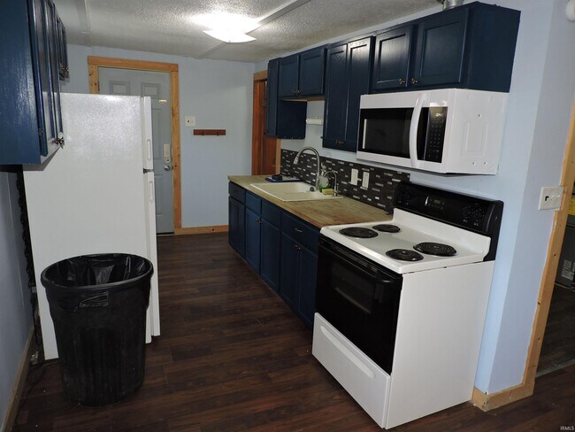 Foto del edificio - 408 W Hilltop Ln