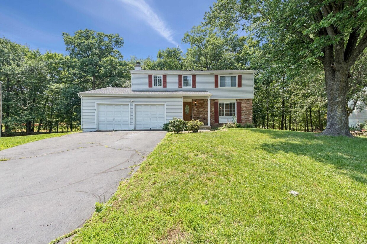 Home in Highly Desirable Forest Ridge! - Home in Highly Desirable Forest Ridge!