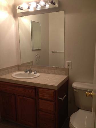 Building Photo - 1452 Gordon St