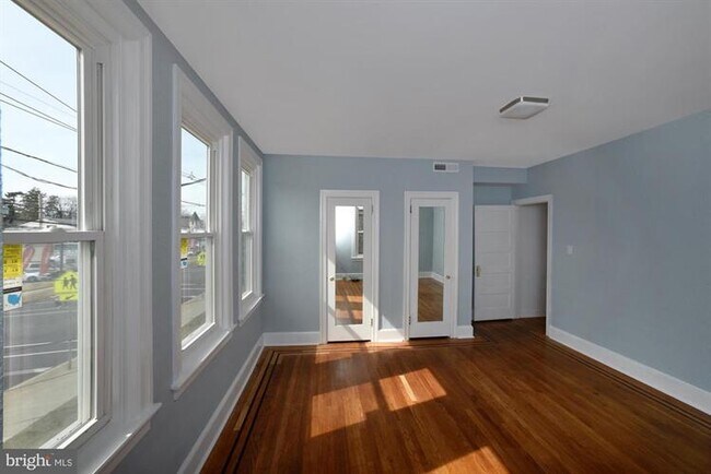 Foto del edificio - 307 S White Horse Pike