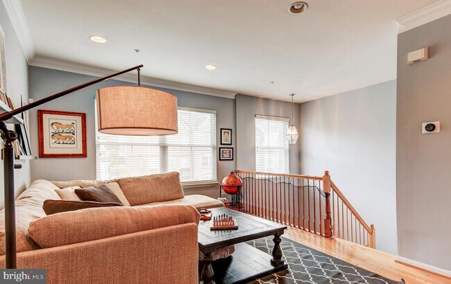 Foto del edificio - 2084 Clipper Park Rd