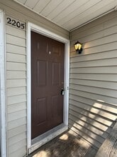 Building Photo - 2205 Sand Pebble Ct