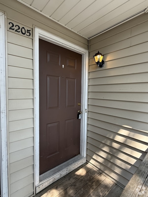 Building Photo - 2205 Sand Pebble Ct