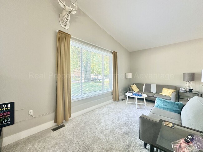 Foto del edificio - Rare Clawson Ranch – Fully Updated, Open C...