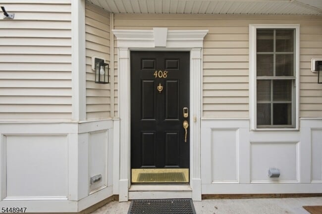 Building Photo - 408 Donato Cir