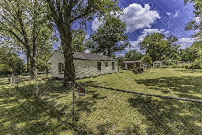 Foto del edificio - 2029 E Indiana Ave