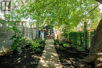 Building Photo - 70 Carlaw Ave