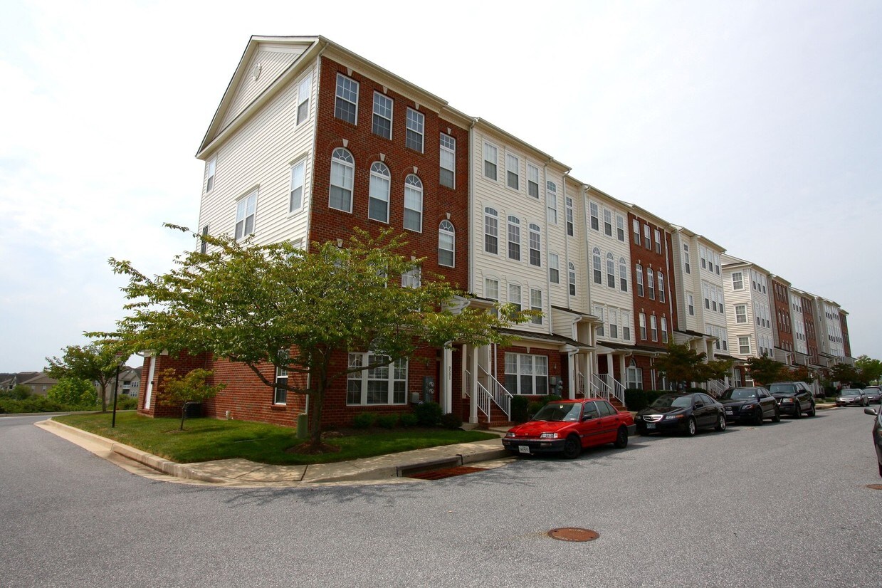 9501 Tessa Ln, Owings Mills, MD 21117 Townhouse for Rent in Owings