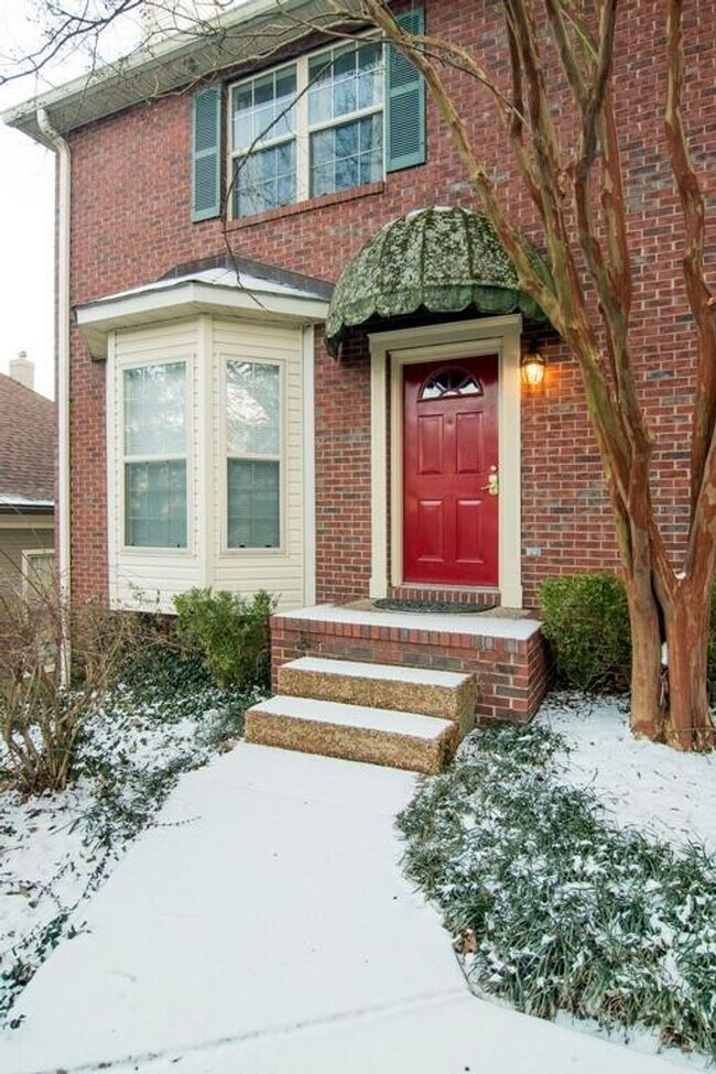 Foto del edificio - 3105 Dudley Ave