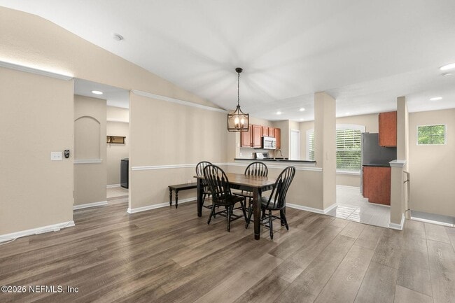 Building Photo - 10200 Belle Rive Blvd