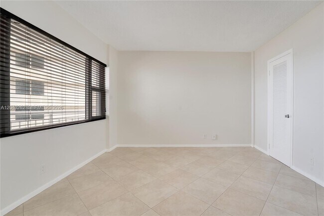 Foto del edificio - 710 N Ocean Blvd