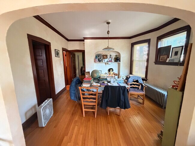 Comedor existente antes de la remodelación. - 2256 Lawndale Ave