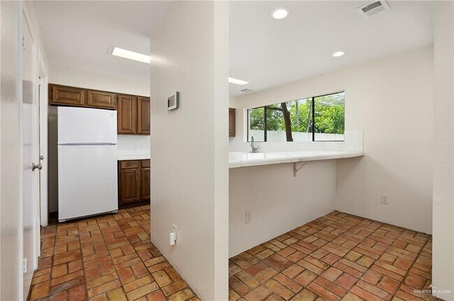 Foto del edificio - 4537 N 1st Ln