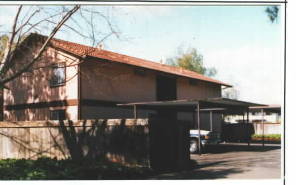Building Photo - 810 Carlita Cir