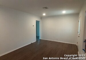 Foto del edificio - 507 Rayburn Dr