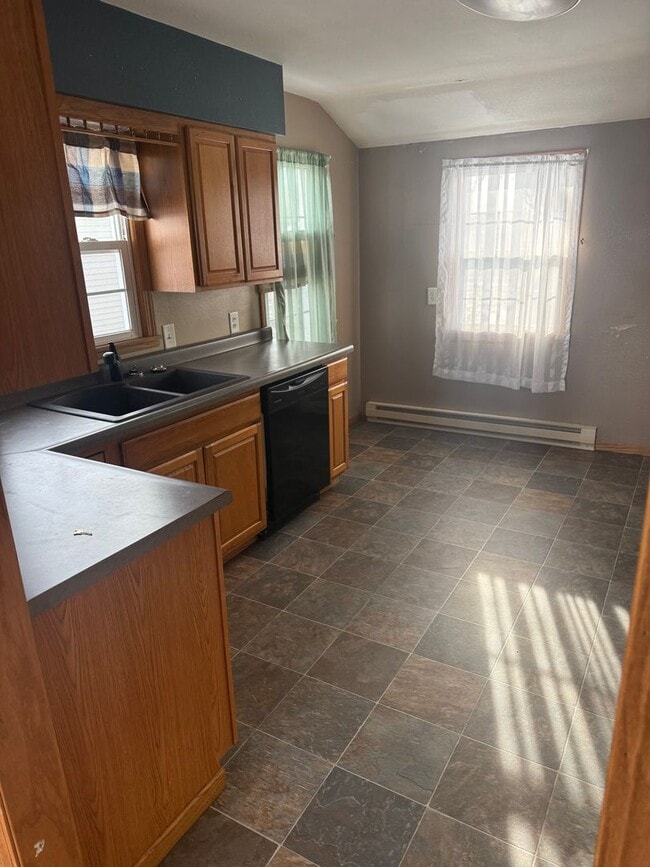 Building Photo - 821 Willow St