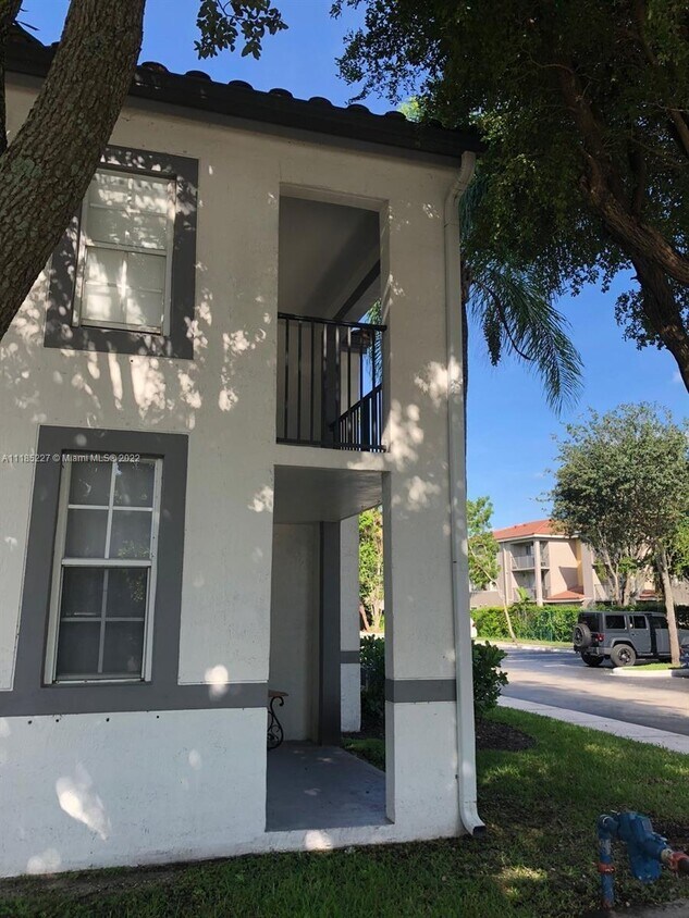 4500 NW 107th Ave Unit 2079, Doral, FL 33178 Condo for Rent in Doral