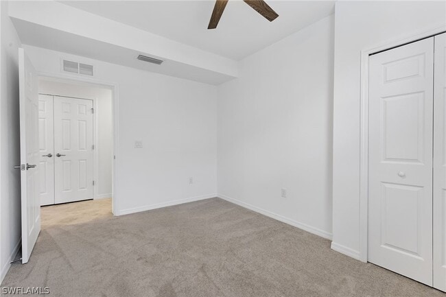 Building Photo - 15975 Grassland Ln
