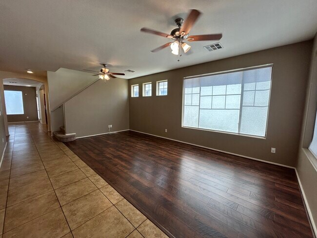 Foto del edificio - 3161 S Southwind Dr