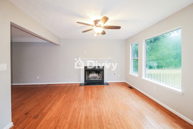Building Photo - 4751 Lorient Court