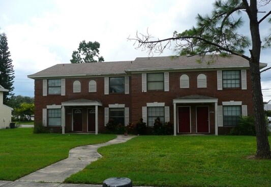 Primary Photo - 2720-2726 Gray Fox Ln
