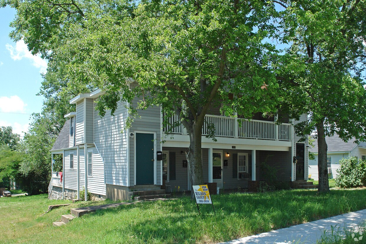 Building Photo - 1111 W Grove Ave