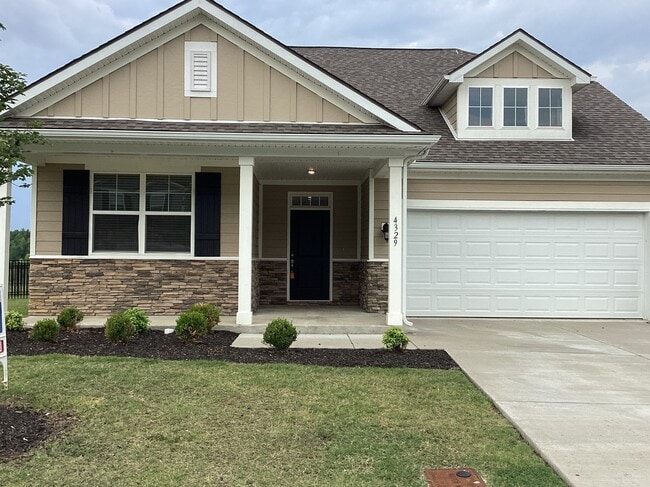 Building Photo - 4329 Longfellow Dr