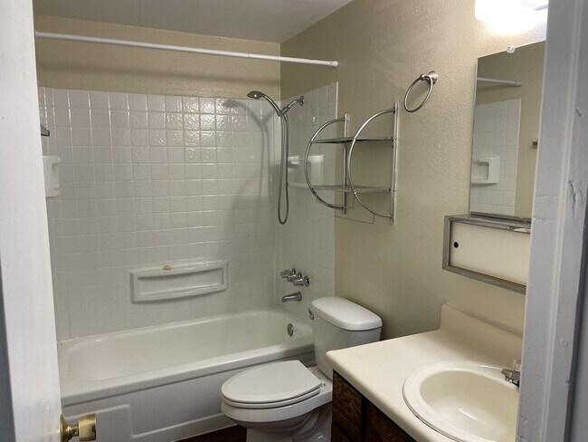 Foto del edificio - 1702 Greeley Dr. Loveland CO 80538