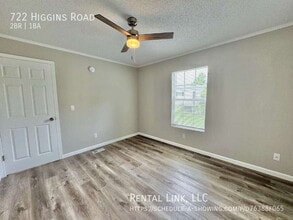 Building Photo - 722 Higgins Rd