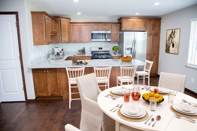 Foto del edificio - 6353 Pawnee Ln