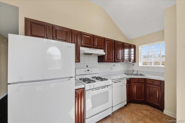 Foto del edificio - 2948 Wickham Ave