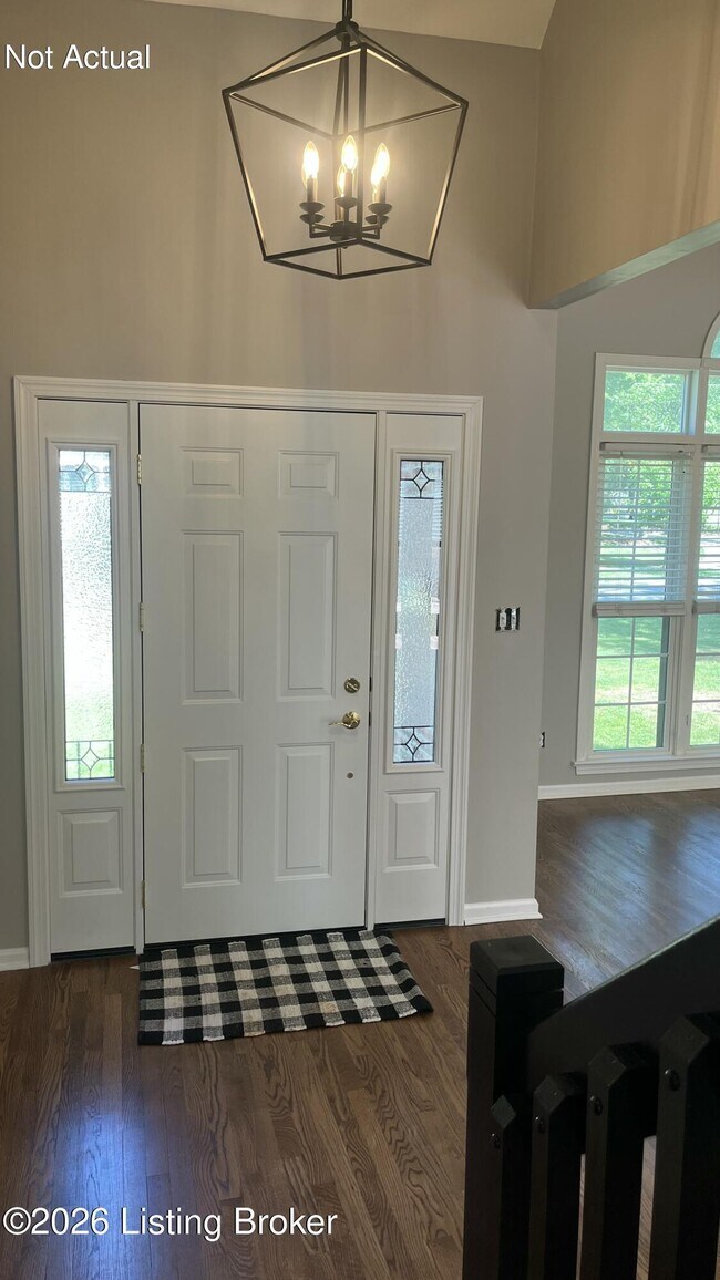 Foto del edificio - 402 Trinity Hills Ln