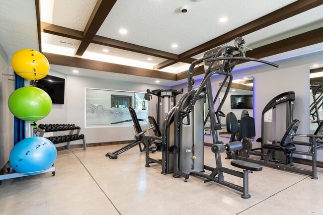Fitness Center - Sterling Pointe Apartments