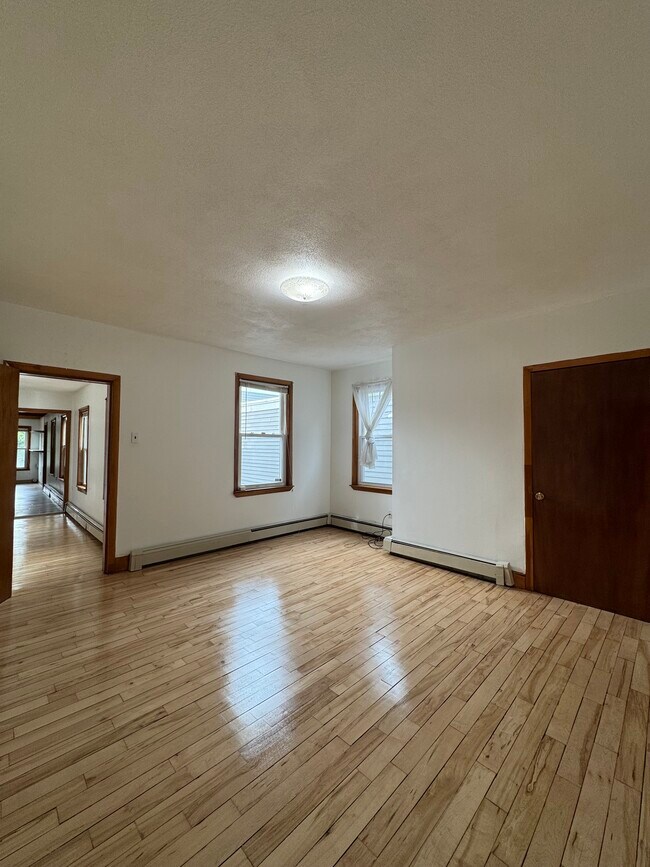 Foto del edificio - 114 Thorndike St