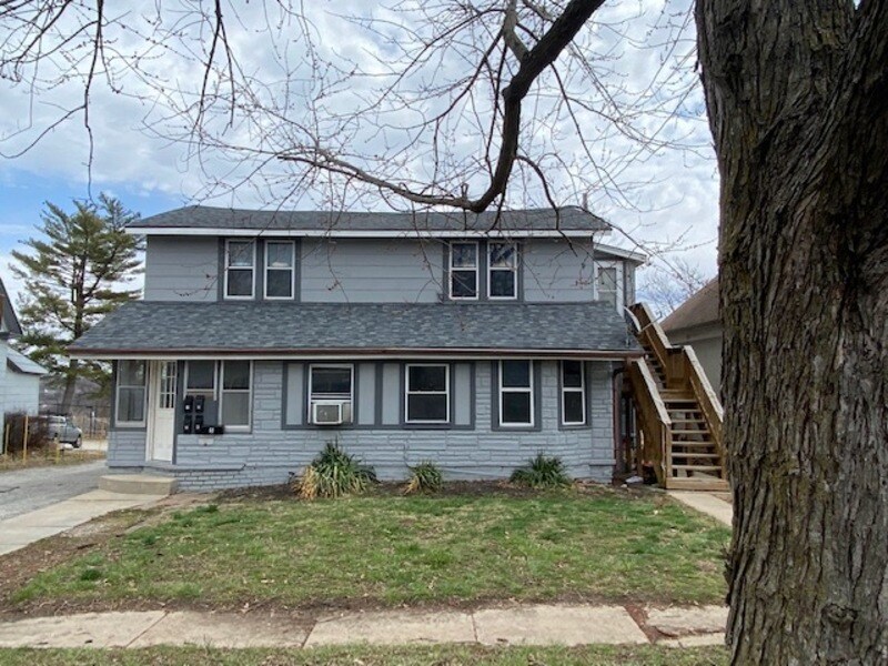 811 St Louis Ave, Excelsior Springs, MO 64024 Condo for Rent in