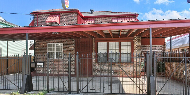 Primary Photo - 2165 Treasure St- upstairs