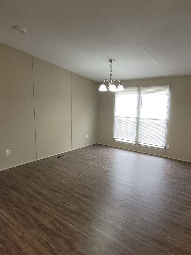 Building Photo - NOW PRE-LEASING-Accepting Applications- Elbert Co-Bowman, GA- 4 Bedroom and 2 Bathroom Manufactur...