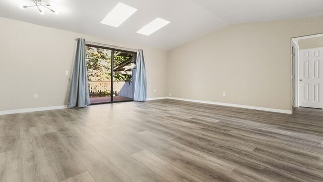 Photo - Stylish Fairwood Rambler with Modern Updat... House