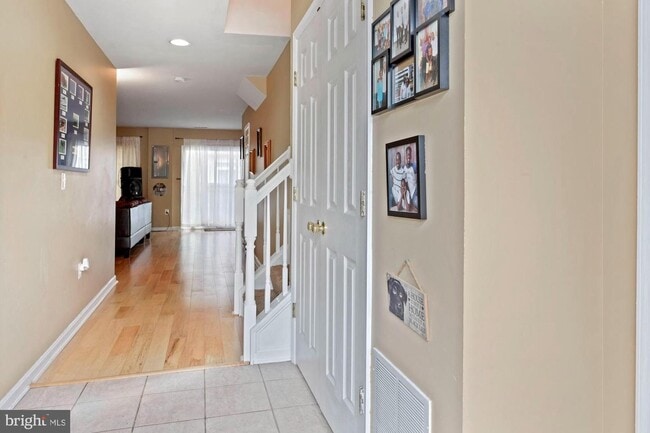Building Photo - 3043 Frankfurt Ct