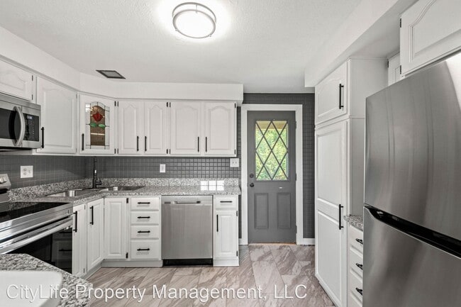 Building Photo - 2 br, 2 bath House - 3551 Oneil Blvd