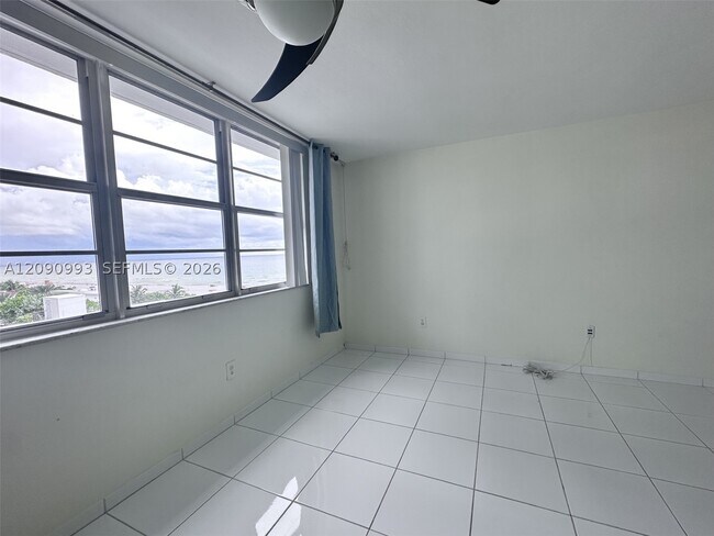 Building Photo - 5825 Collins Ave