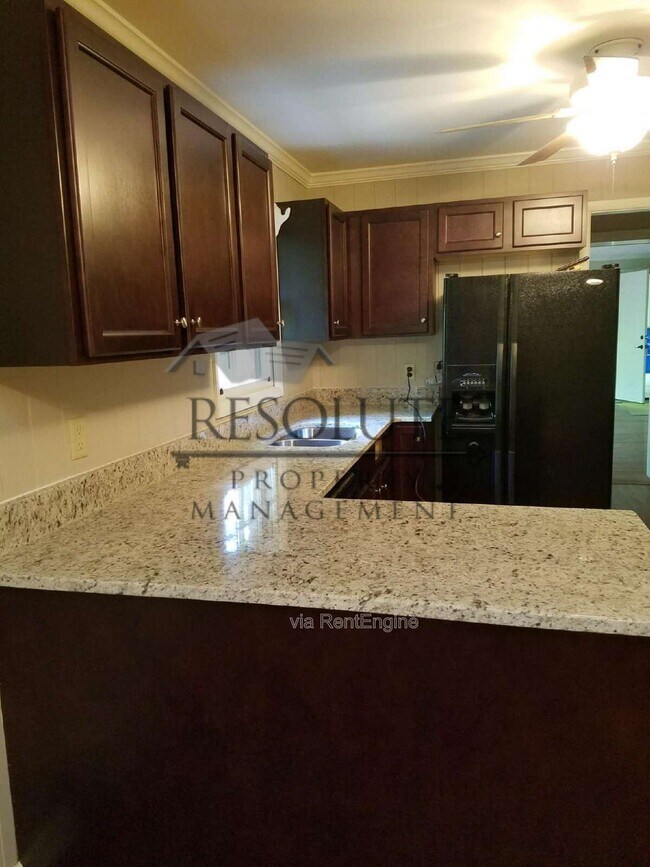 Foto del edificio - 6612 Pleasant Pines Dr