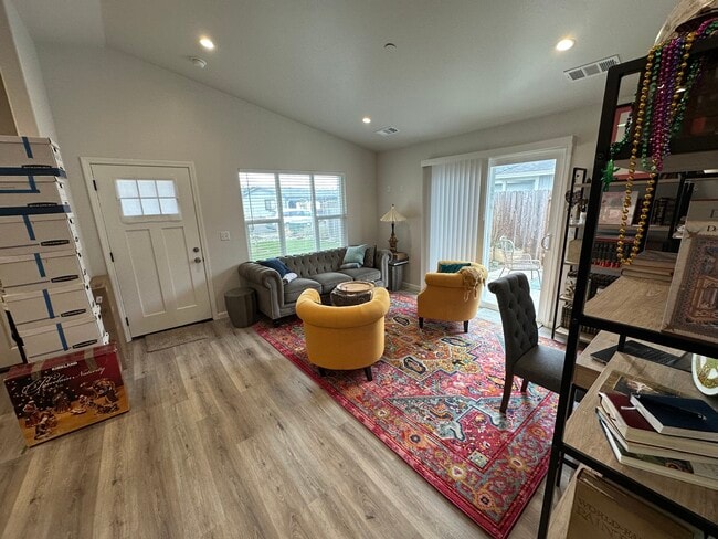 Building Photo - 2632 Avelar Ct