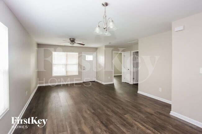 Building Photo - 47 Dulin Dr SW