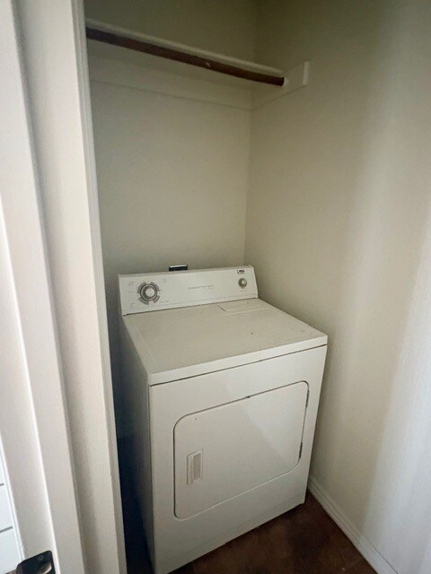 Foto del edificio - 4057 W Spring House Dr