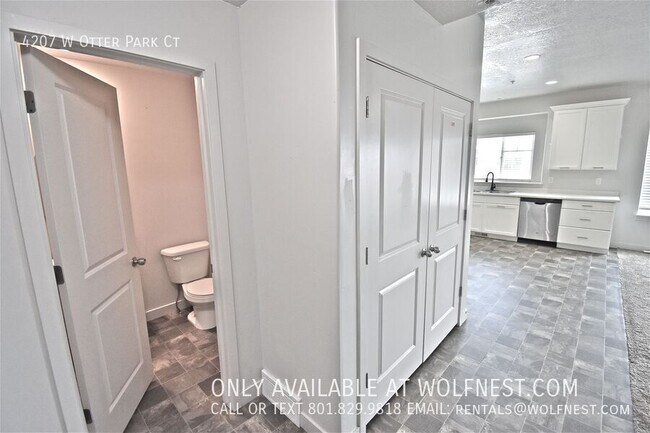 Building Photo - 4207 Otter Park Ct