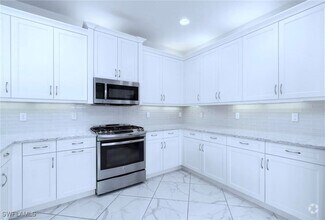 Building Photo - 4171 Crescent Ct