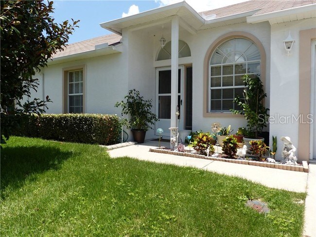 Building Photo - 9305 Estrella Ct