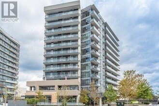 Building Photo - 85-585 The Donway W